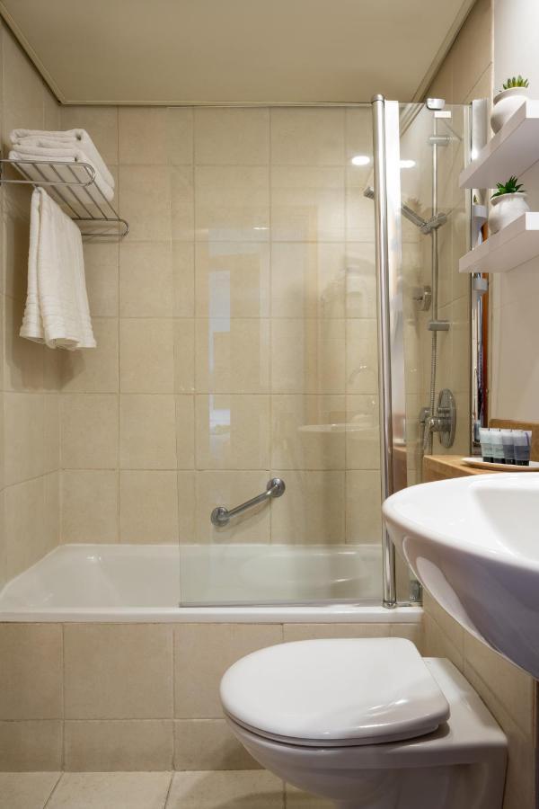 Отель Maxim Design 3 Star Superior 3*