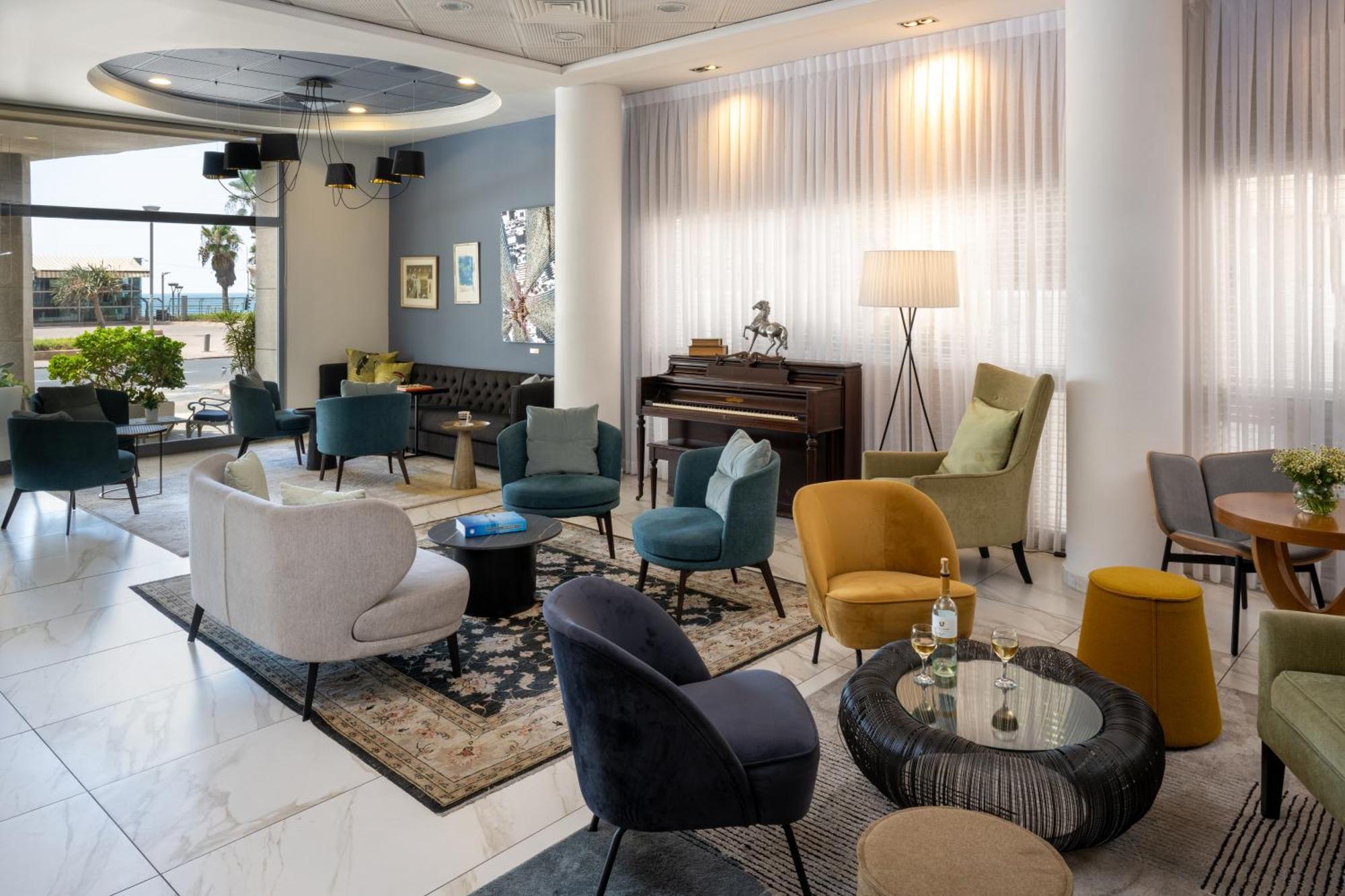 Maxim Design 3 Star Superior Отель 3*