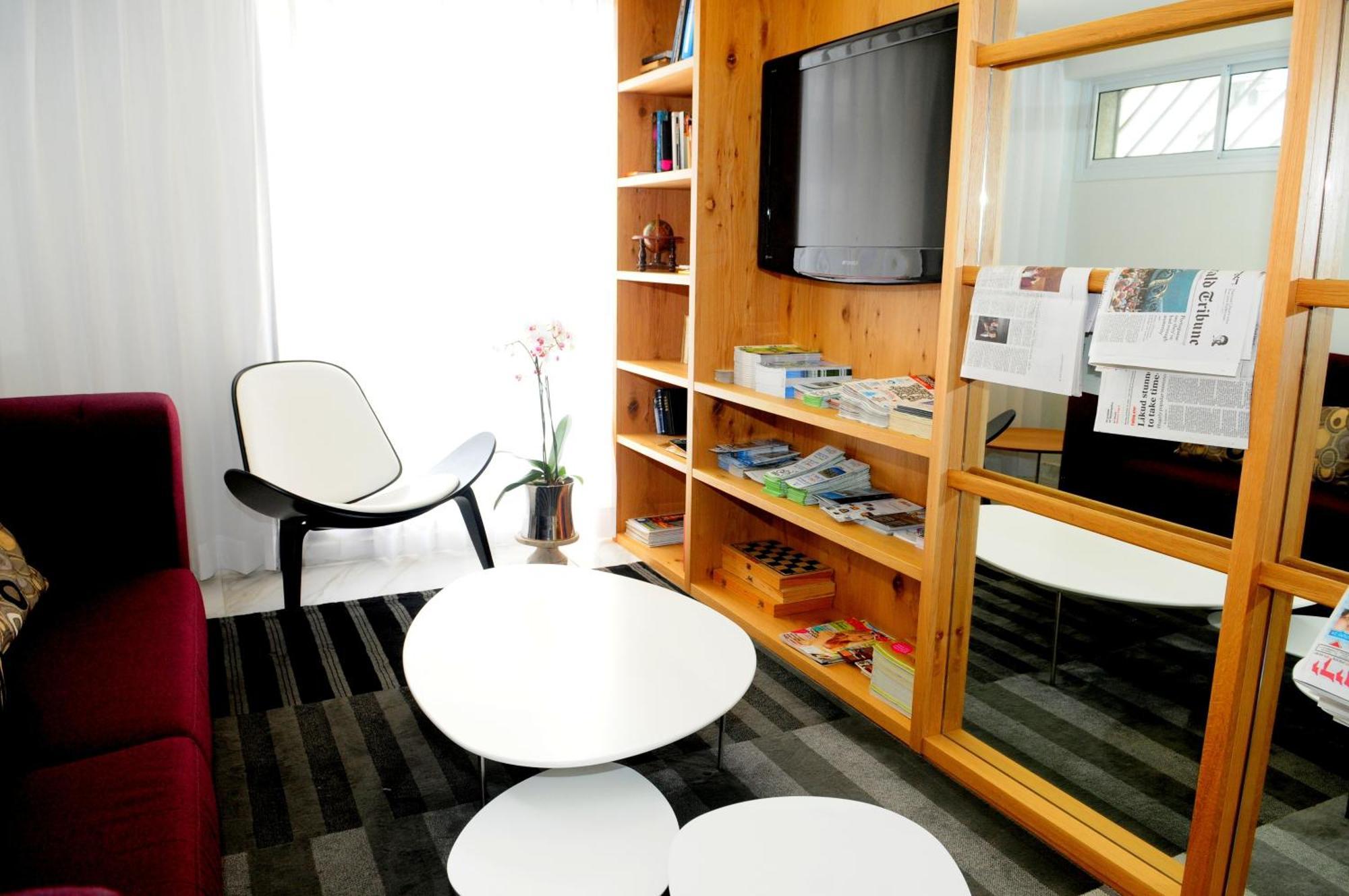 Отель Maxim Design 3 Star Superior 3*